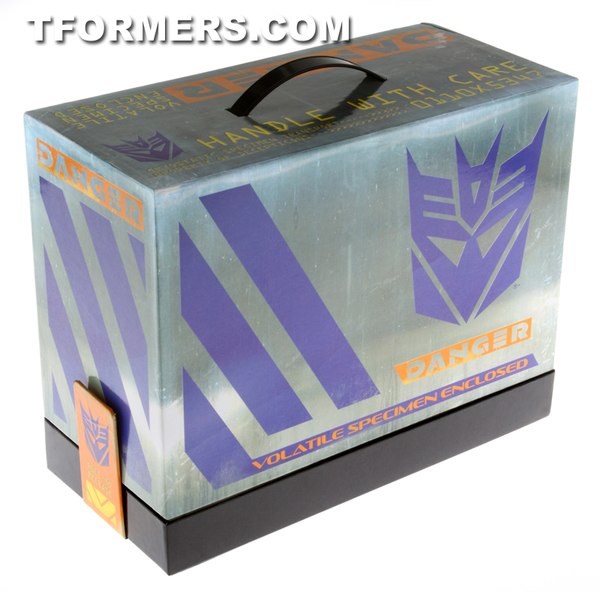 Hasbro 2013 SDCC Transformers Beast Hunters Packaging Back (11 of 22)